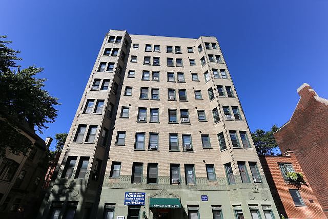 1st image of 550 W Arlington Pl APT 312