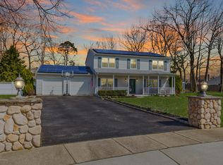 25 Conifer St, Howell, NJ 07731