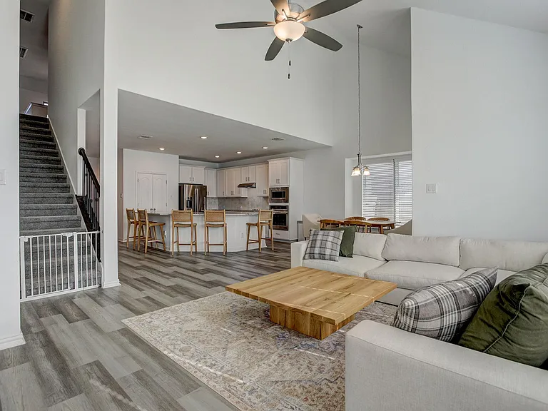 308 Monteforte Rd — Photo 5