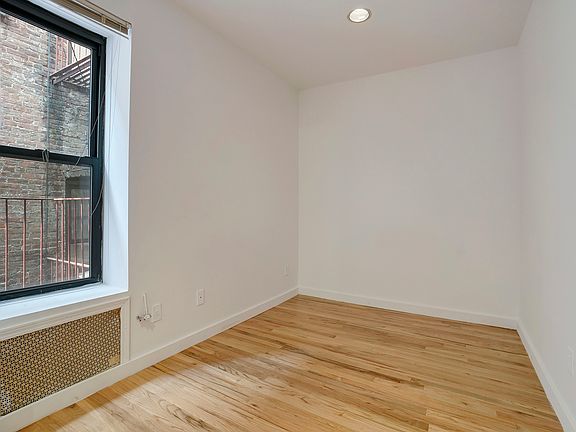 3rd image of 1486 Lexington Ave APT 4a