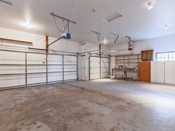 4048 Valley West Dr, Rapid City, SD 57702