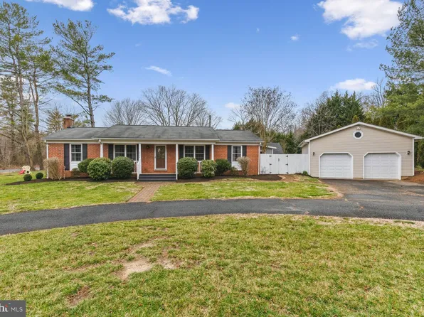 6472 Pavilion St, Warrenton, VA 20187