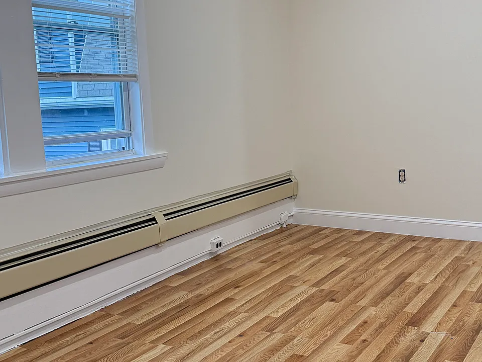 25 Lincoln St #3