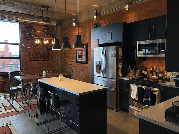 3rd image of 745 Washington St APT 306