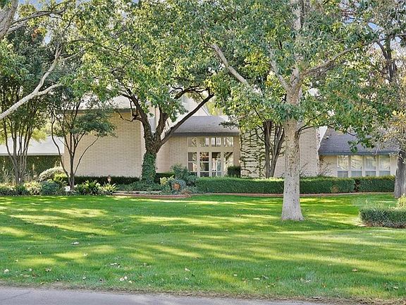 3rd image of 4832 Vista Del Monte St