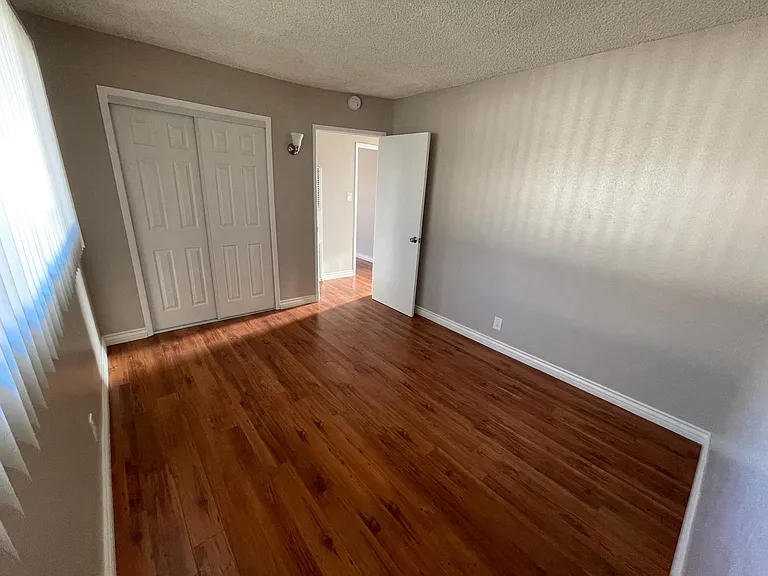 9855 Lower Azusa Rd #O — Photo 5