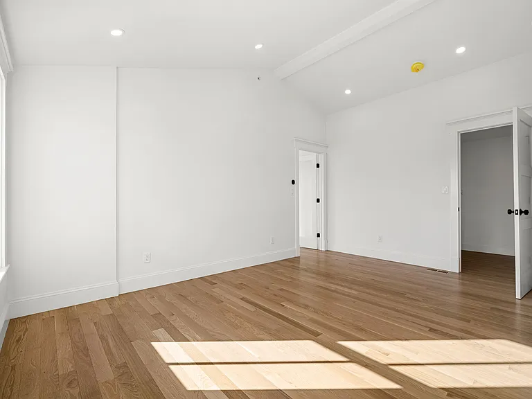 309 Broadway #1 — Photo 17