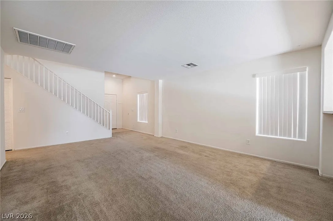 3 bed, 2.5 bath, 1865 sqft, $1,900 — Photo 4