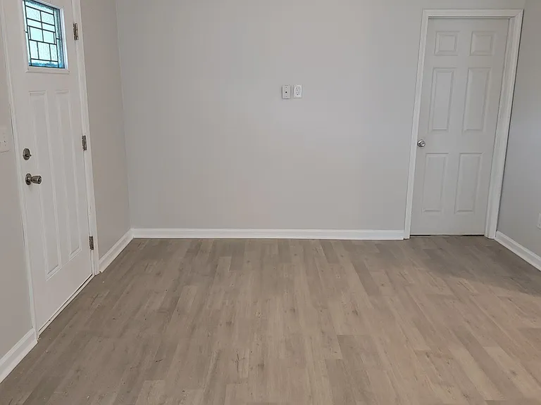 306 W Enterprise St — Photo 2