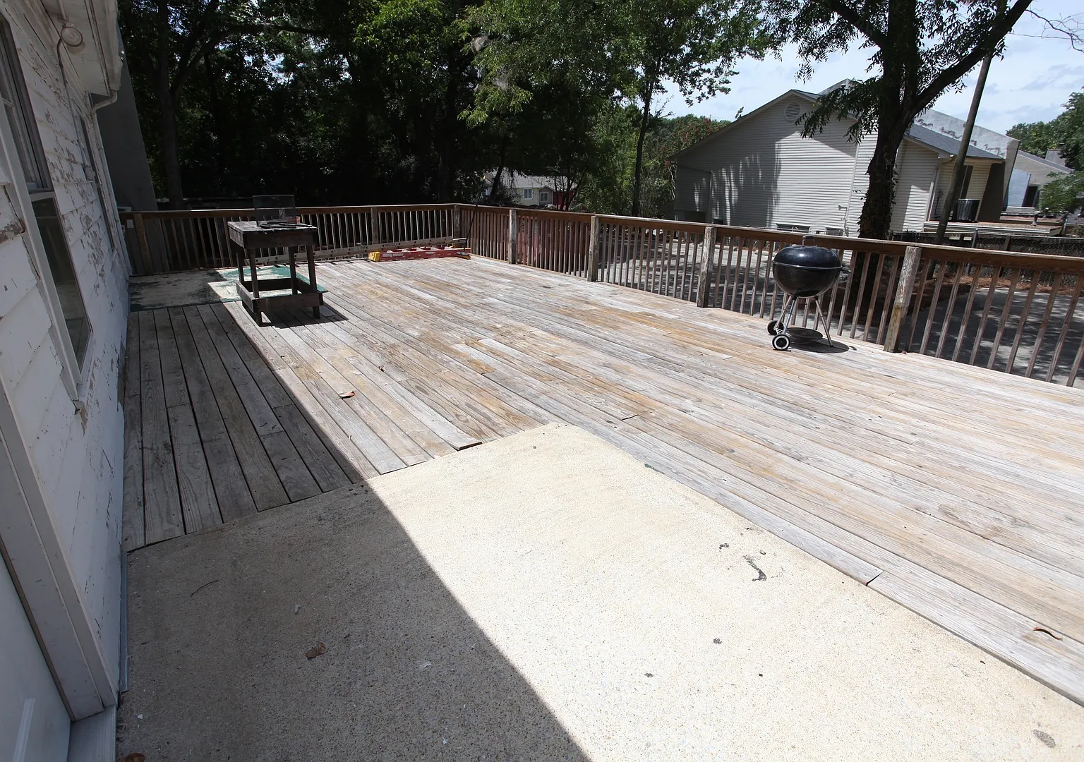 8 Bedroom/4 Bath House Available Fall 2027! — Photo 2
