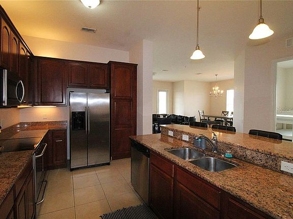4th image of 5025 Shoreway Loop #408
