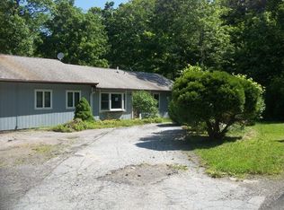 645 Canistear Rd, Highland Lakes, NJ 07422