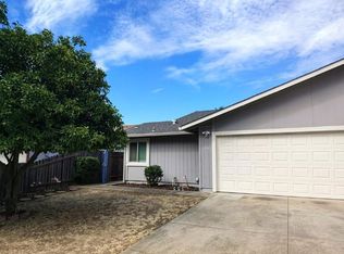 7246 Fletcher Farm Dr, Sacramento, CA 95828