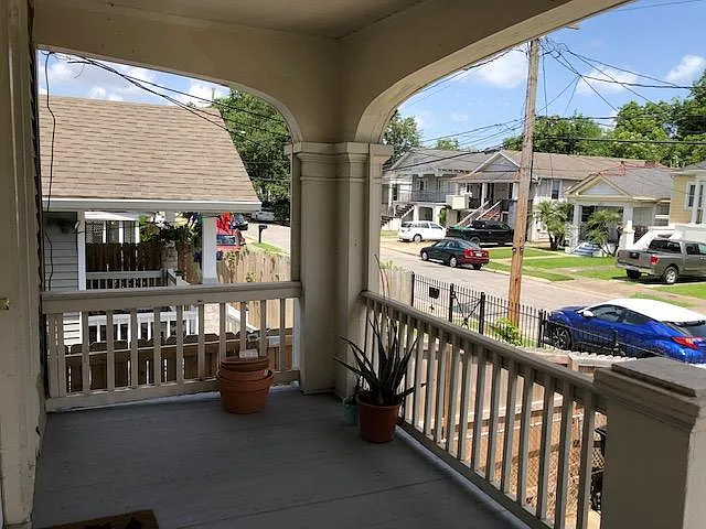 2674 Myrtle Street — Photo 2
