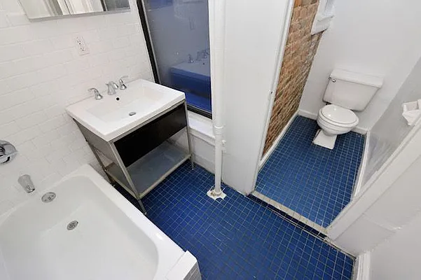 Rented by Aether Property Group | media 26