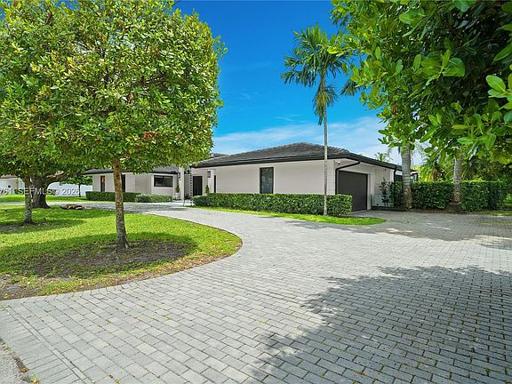 5th image of 7420 SW 109th Ter