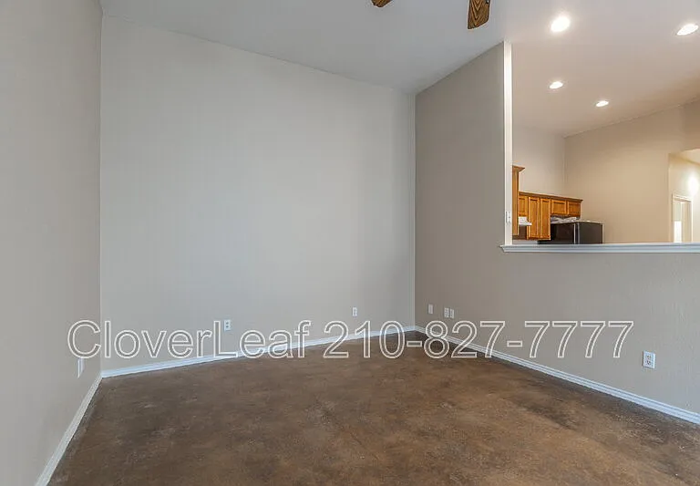 5718 Golf Hts #2 — Photo 4