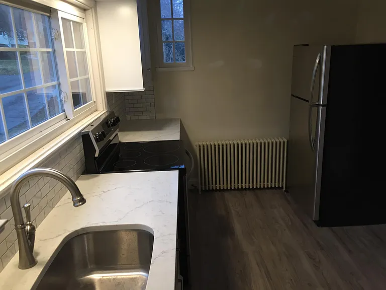 2715 Penn Ave #1W — Photo 2