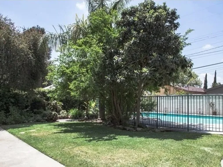 6905 Costello Ave — Photo 16