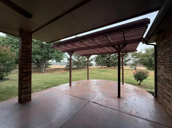 2921 Longmeadow, Edmond, OK 73003