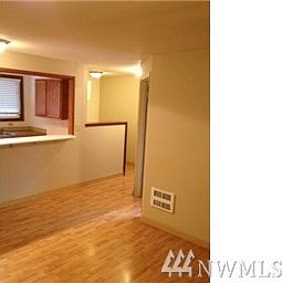 4th image of 15222 1st Ave NE