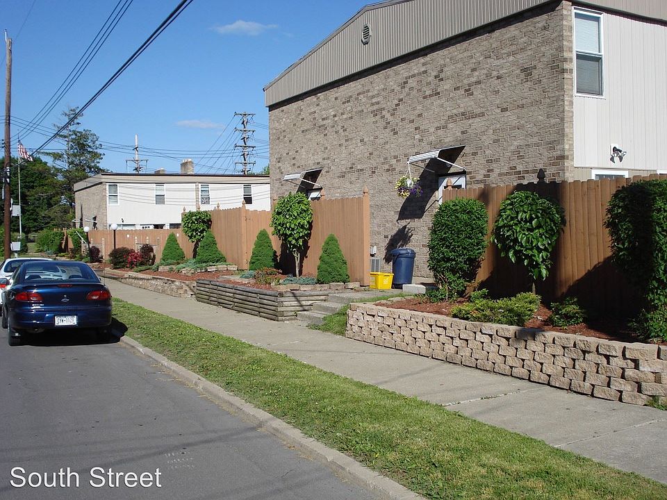 1st image of 600 South St APT 3