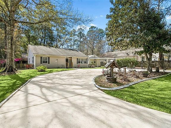 5th image of 1404 Lotus Rd