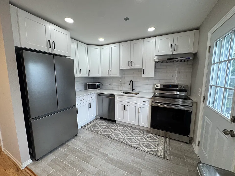 550 Prospect St #20
