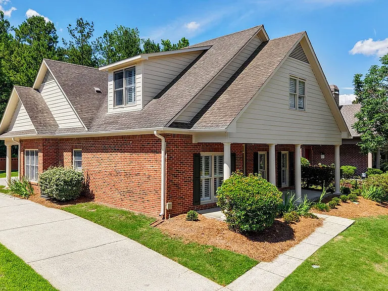 4040 Alston Way — Photo 2