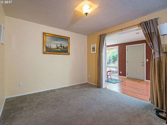 5th image of 13695 SW Cresmer Dr