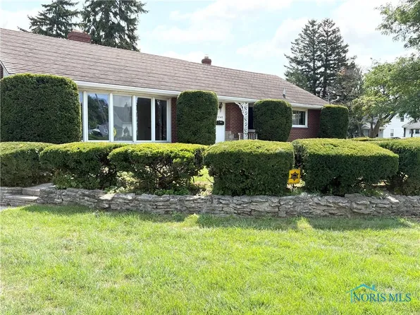 2240 Ottawa River Rd, Toledo, OH 43611