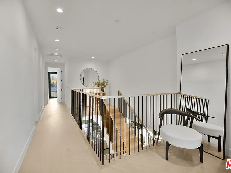 4433 Kraft Ave — Photo 27