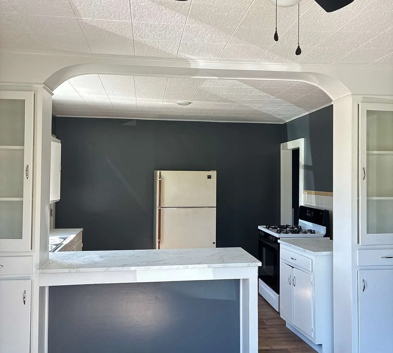 2 bed, 1115 sqft, $1,000 — Photo 2