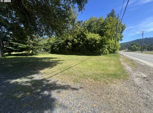 950 1st Ave, Powers, OR