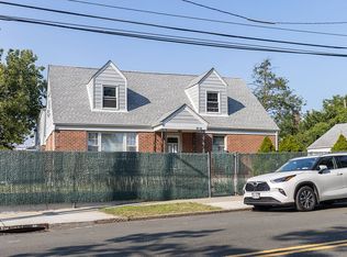 14831 Reeves Ave, Flushing, NY 11367