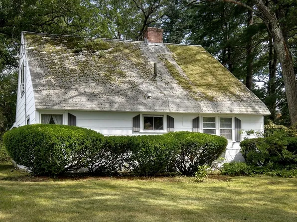 8 Vernon Rd, Natick, MA 01760