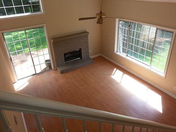 3rd image of 1385 Watercrest Cir