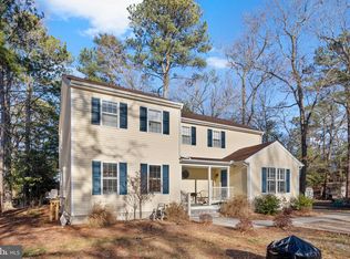 25 Port Royal Rd, Ocean View, DE 19970