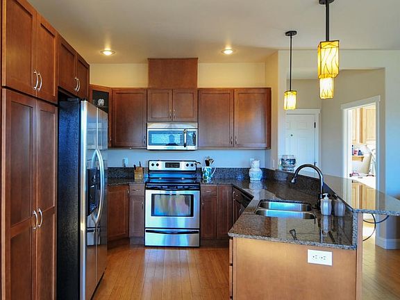 5th image of 312 23rd St NE
