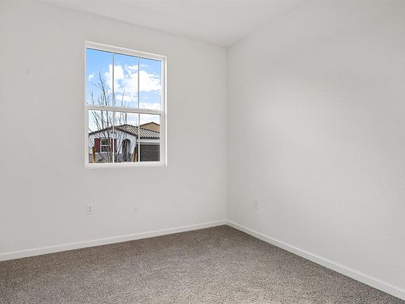 4th image of 691 Estancia Street