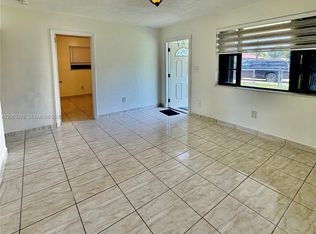 10442 SW 180th St, Miami, FL 33157
