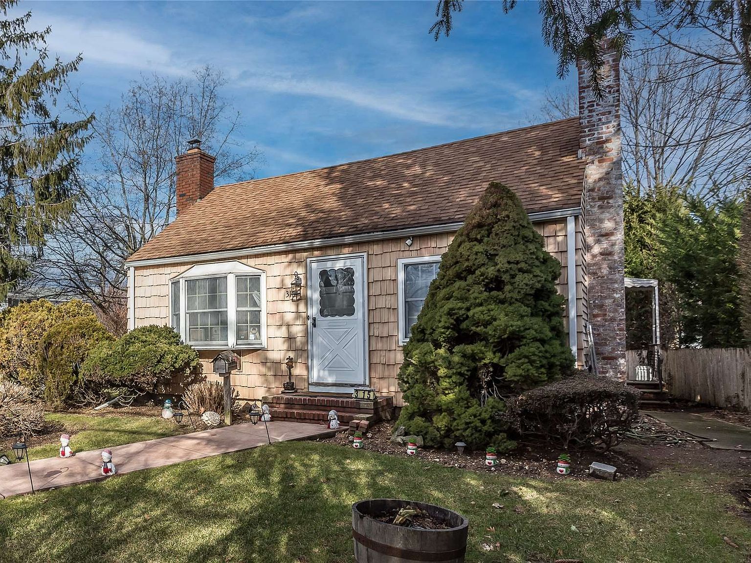 315 Foxhurst Road, Oceanside, NY 11572 Zillow