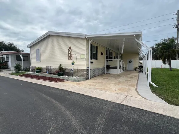 88 Pindo Palm St W, Largo, FL 33770