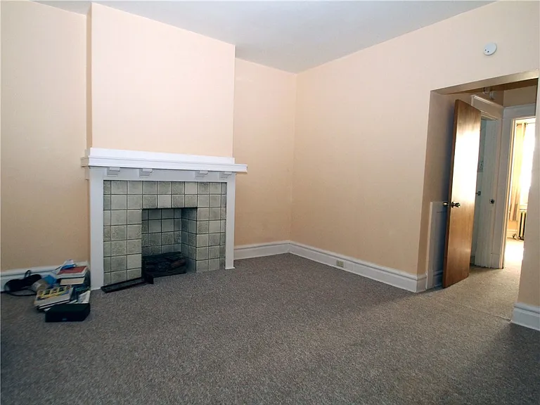 368 S Evaline St #1 — Photo 8