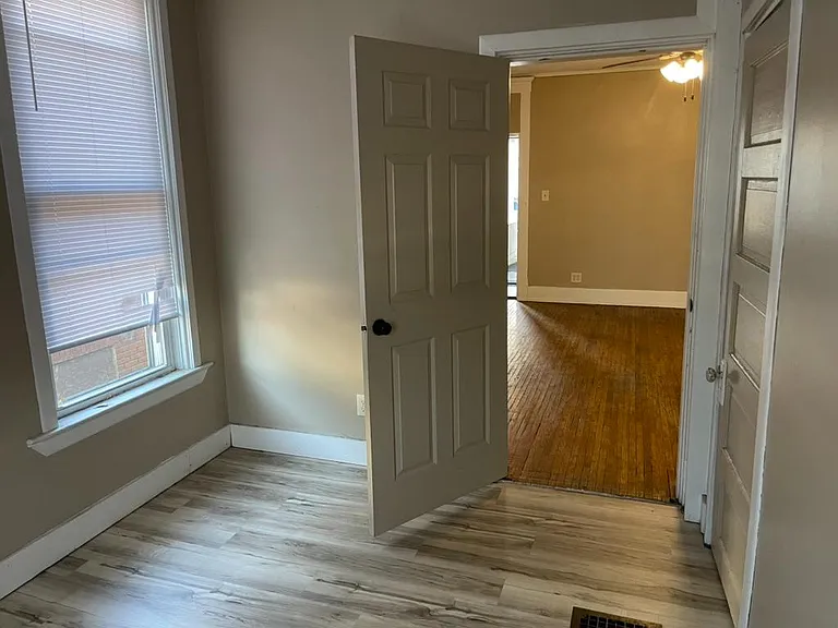 Unit Photo