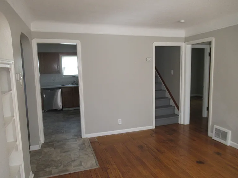 5203 Maplecrest Ave — Photo 15