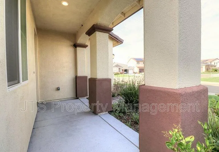 5122 Mossy Stone Way — Photo 2