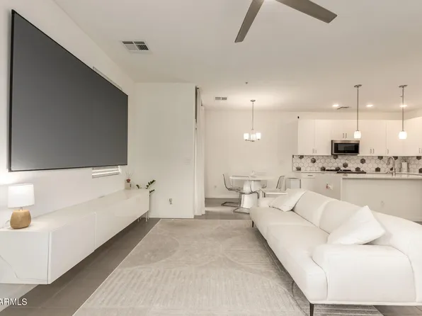 2207 E HIDALGO Avenue, Phoenix, AZ 85040