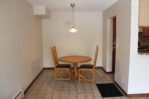 5th image of 300 W Fullerton Ave APT 328