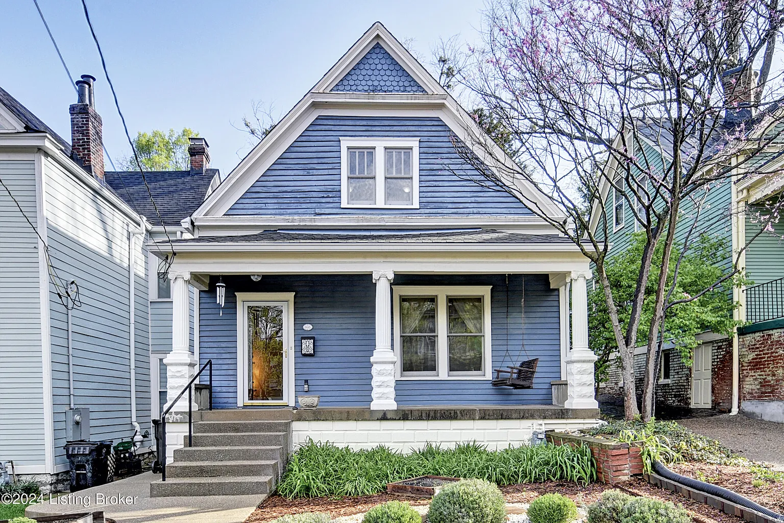1115 Everett Ave photo 1